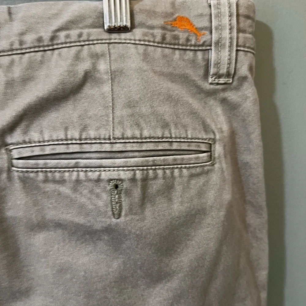 Tommy Bahama men's kacki slacks size 35x32